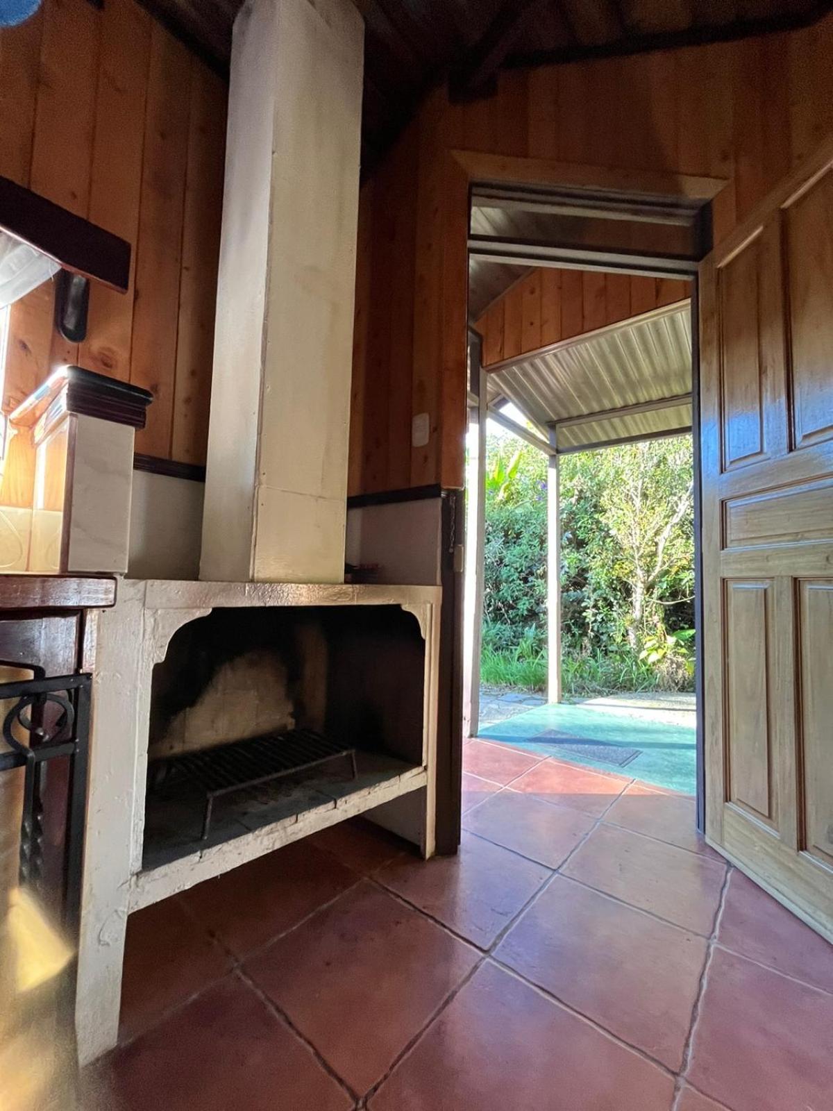 Cabañas el Bosque Turrialba Habitación foto